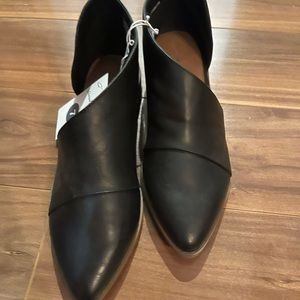 Womens black shoes